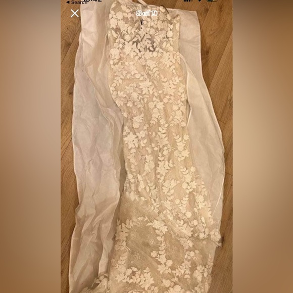 Original Enzoani Lesly wedding dress! - Picture 4 of 8